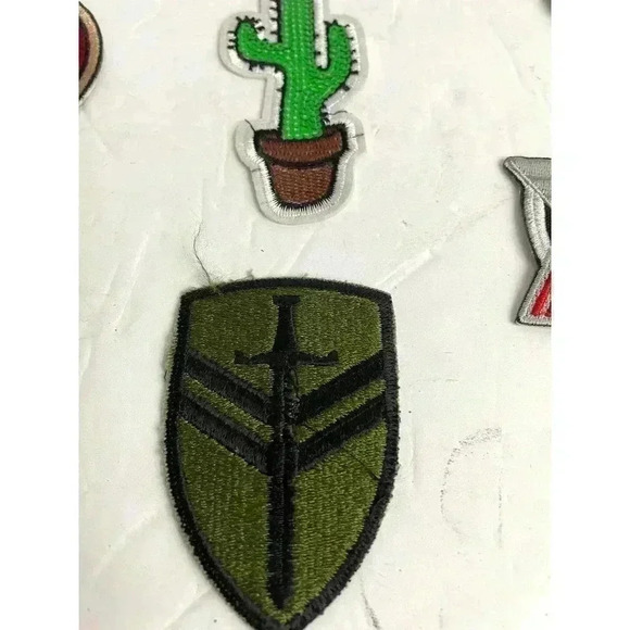 20 PC Assorted Sewing Applique Patches Iron on Sew On NEW Mixed - Picture 10 of 10